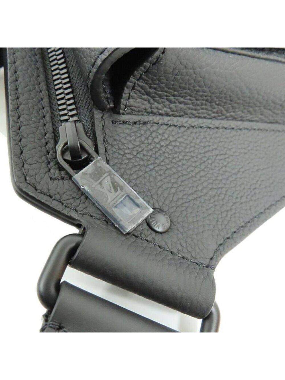 Louis Vuitton Aerogram Takeoff Ring - Picture 9 of 10